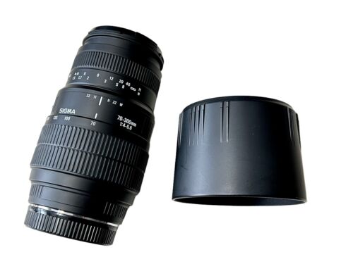 Sigma AF Zoom 70-300mm f4-5.6 Macro Sony Minolta Af Lens With Hood
