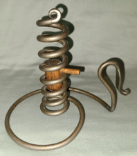 Candelabro/portavelas de cortejo giro espiral de hierro de colección, tapón de bloque de madera
