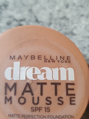 2 x MAYBELLINE DREAM MATT MOUSSE - COLOUR GOLDEN No 032 FREE DELIVERY. - Picture 6 of 7