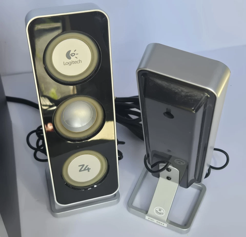 Logitech Z4 Computer Speaker 2.1 System w/ Volume Control - sub 120v - TESTED - Bild 4 von 4