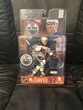 CONNOR McDAVID Edmonton Oilers - McFarlane NHL Legacy Series Figure 3 Brand New