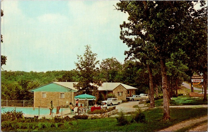 FORSYTH MISSOURI OAK TERRACE LODGE MOTEL ON RT. 3 VTG POSTCARD