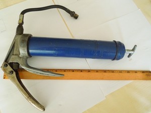 Vintage Lincoln MMXS Bulk Heavy-Duty Pistol Grip Grease Gun 16"