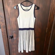 White and Navy Sleeveless Sweater Dress Size Small 41 Hawthorne