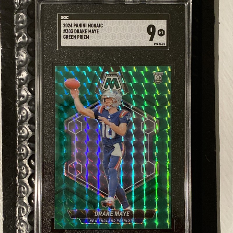 Panini Mosaic 2024 Drake Maye #303 Green Mosaic Prizm Rookie SGC 9 Patriots 