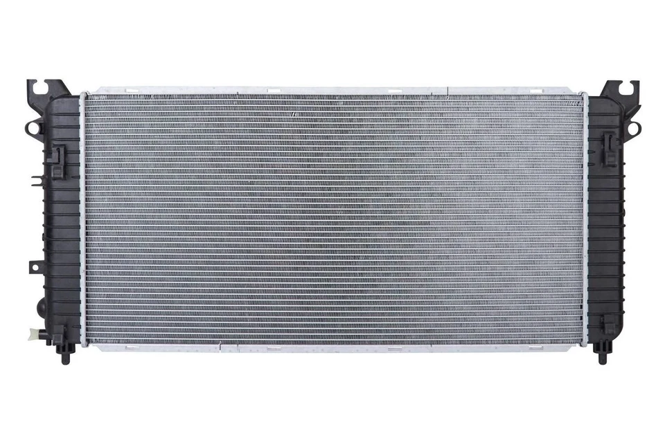 For Chevy Silverado 1500 14-18 Spectra Premium CU13396 Engine Coolant Radiator - Imagem 2 de 4