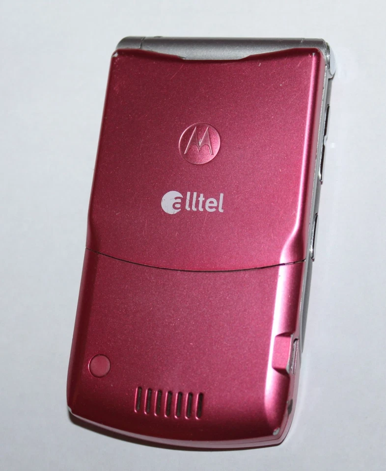 摩托罗拉 Razr V3 翻盖手机粉色 - 适用于零件或维修 - 未测试有电池 — 第 3/4 张图片