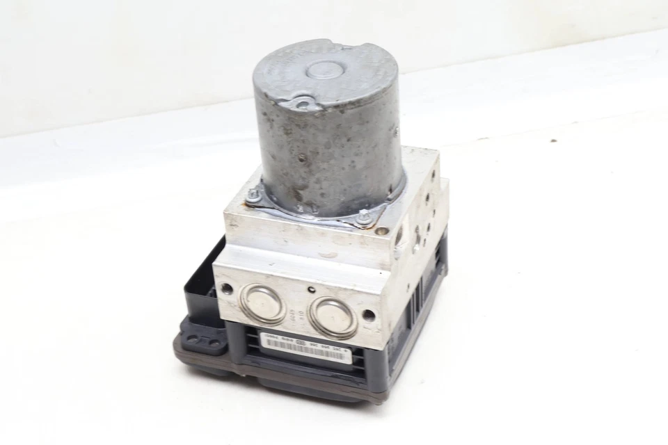 2011-2012 BMW ALPINA B7L XDRIVE - BOMBA ABS / módulo UNIDADE 6785441 - Imagem 3 de 4