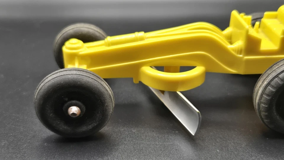 Vintage Hubley Kiddie Toy Road Grader USA Plastic Yellow - Image 2 of 4