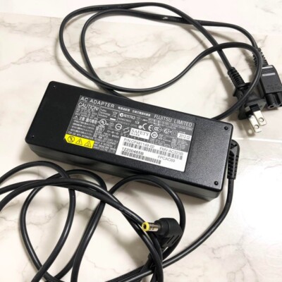 FUJITSU FMV−LIFEBOOK AH FMVA56GL I7−2670QM/HD GRAPH. 3000