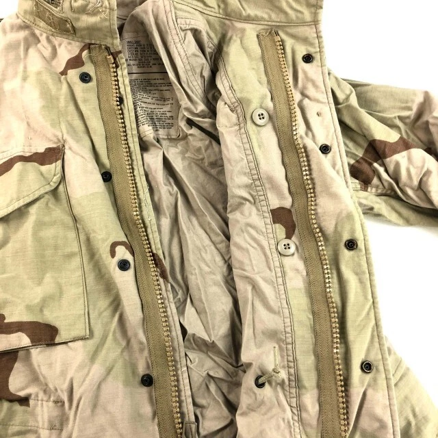U.S. Armed Forces M-65 Field Jacket 3 Color Desert Camo - Large / Regular - Image 2 of 3