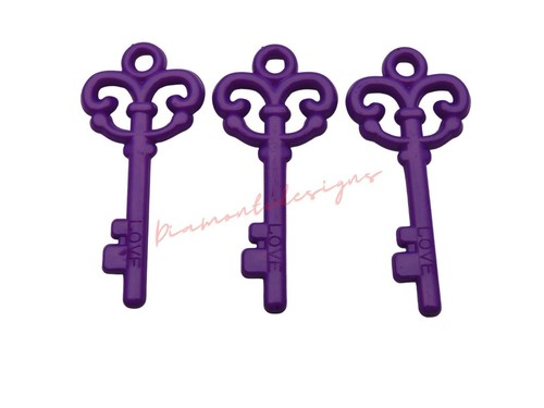 10 Pcs - 61mm Opaque Acrylic Valentines Love Key Princess Pendant Plastic Key - Picture 5 of 13