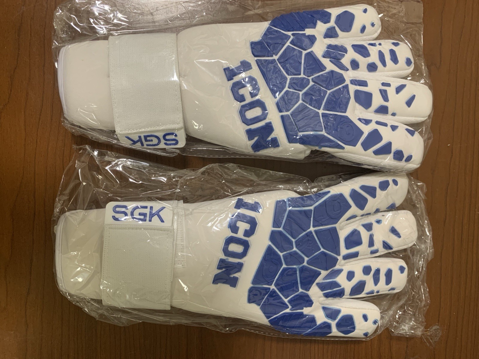 1CON Mens Goalkeeper Gloves Size 9