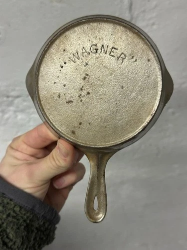 Antique "Wagner" Arc Logo Vintage Cast Iron Mini Skillet Salesman Sample Toy