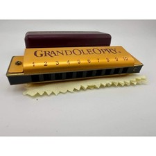 Huang Grand Ole Opry Harmonica Key C w Case Gold Tone - 055 (83)