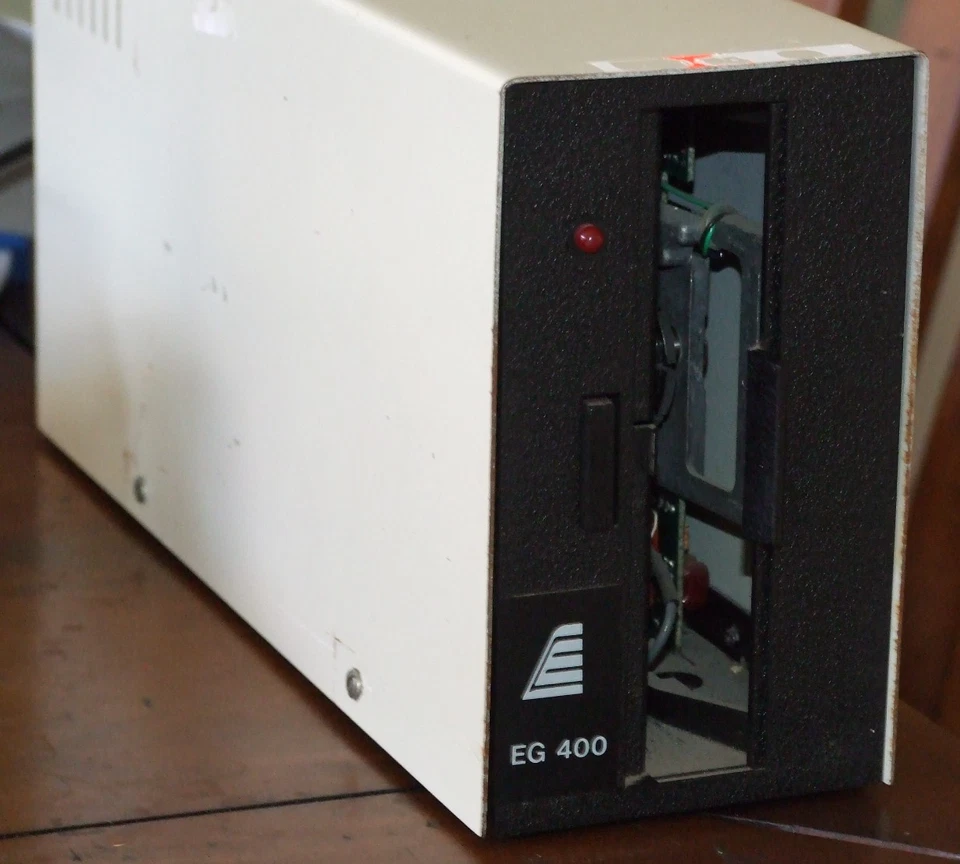 EACA EG-400 floppy disk drive for Genie, System 80, TRS-80 vintage computer - Image 3 of 4