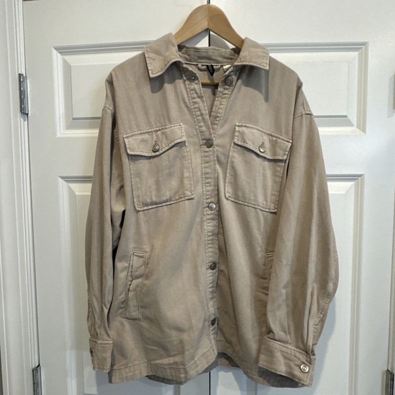 H&M Divided Loose Fit Denim Shacket Jacket Women Size S Cream Button Front