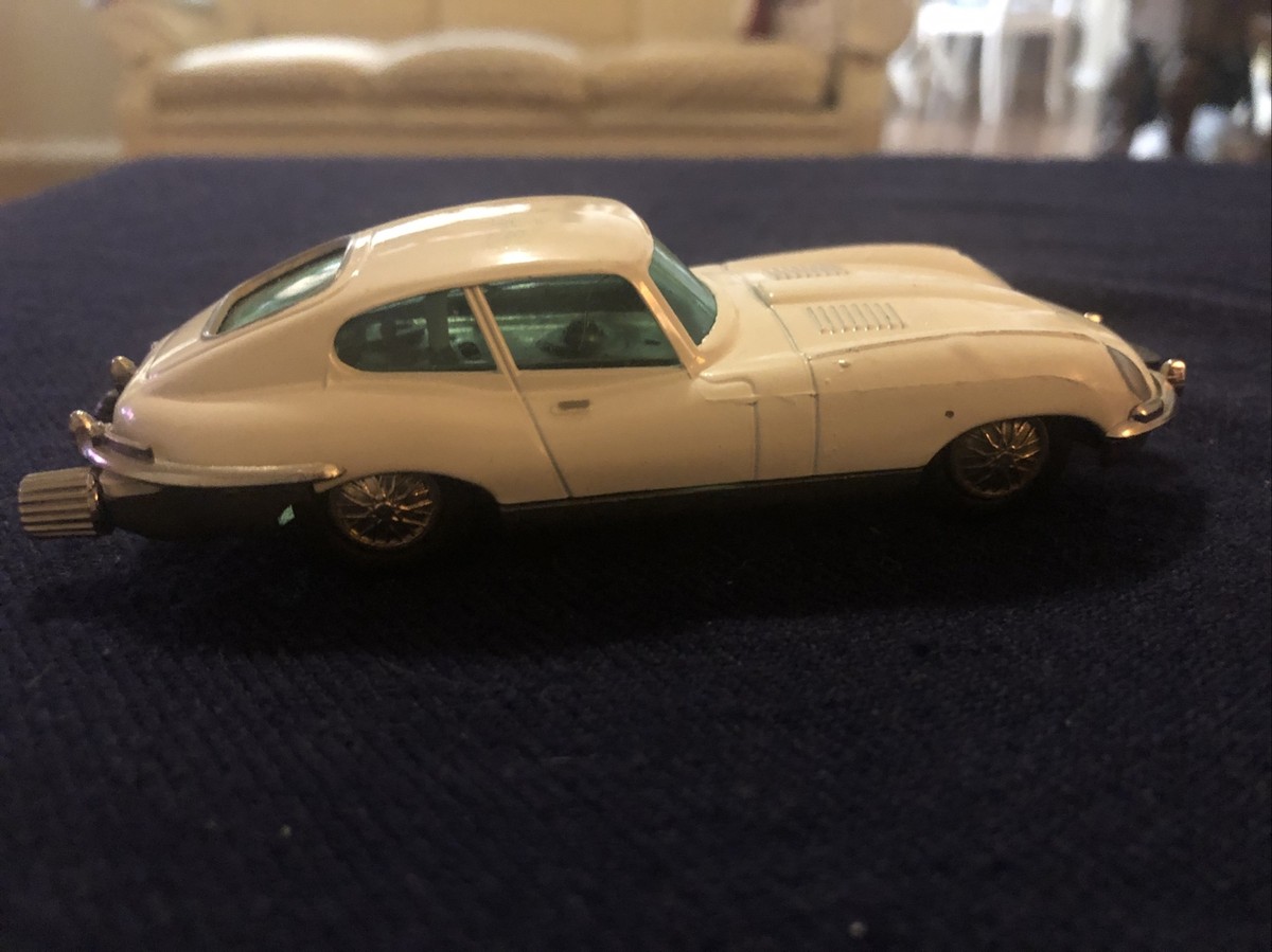 Vintage Schuco Windup Jaguar E Type Micro Racer 1047/1 West