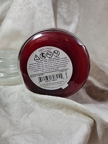 Yankee Candle Black Cherry Large Jar - Classic Label - NEW - Picture 5 of 5