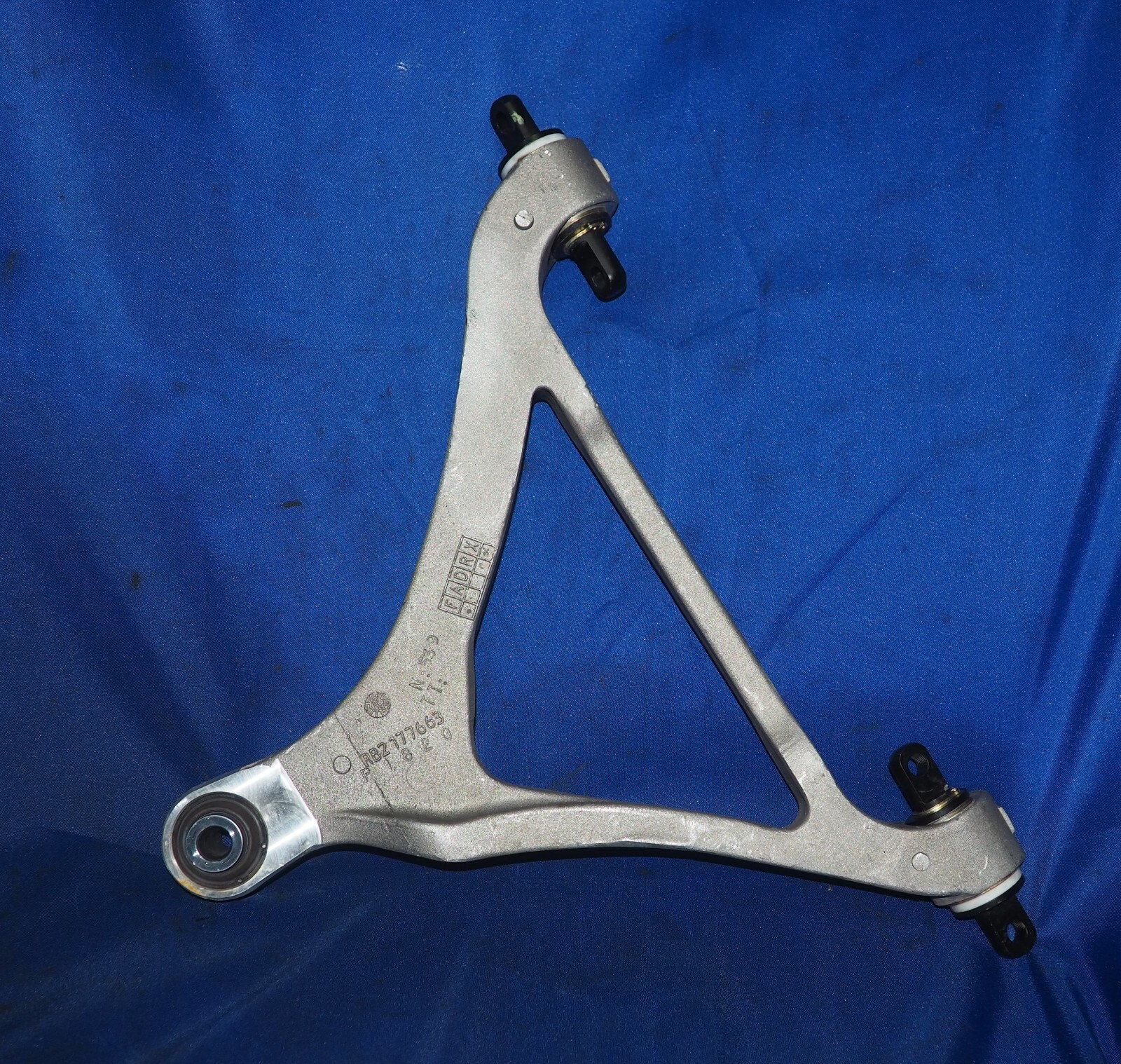 2000-2005 Ferrari 360 Rear Right Suspension Lower Control Arm OEM *BAD BUSHINGS*