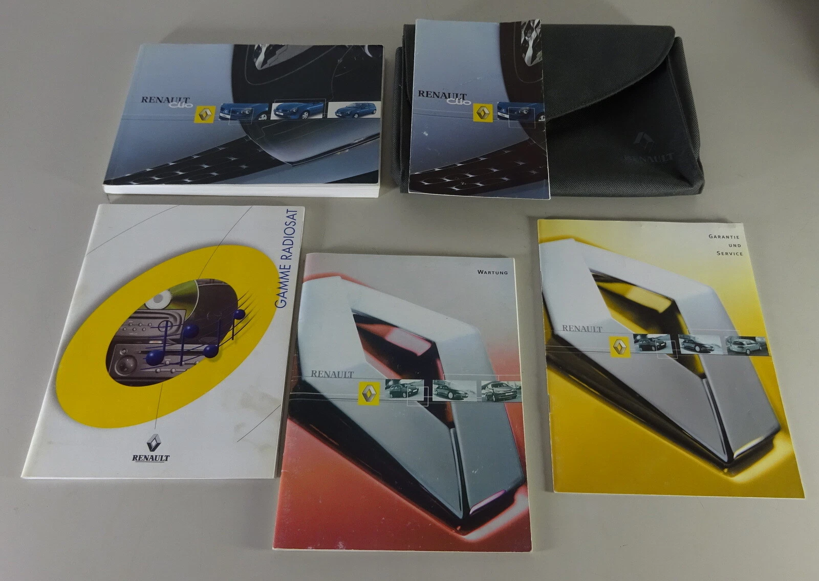 Board Folder With Operating Instructions / Manual Renault Clio II Stand 12/2002