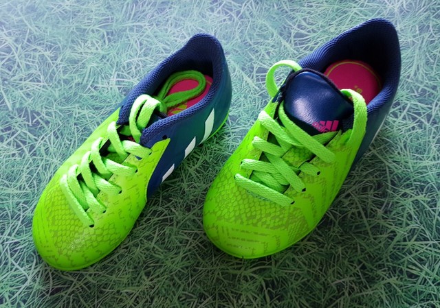 diadora astro turf boots