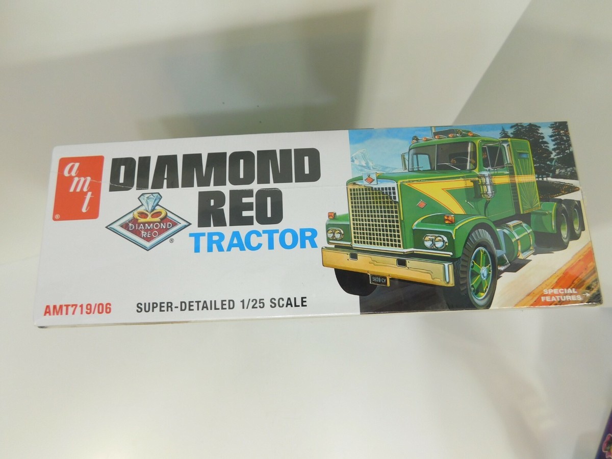 amt 1/25 ダイアモンド レオ Amazon | AMT 1/25 ダイアモンド・レオ トラクター プラモデル