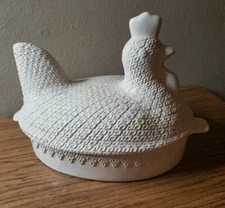 Whittier Potteries of California 1977 Covered Chicken Casserole Baking Dish 
