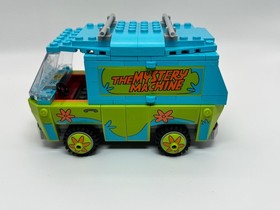 LEGO 75902 Scooby-Doo The Mystery Machine with Minifigures