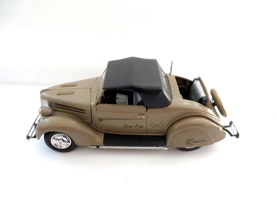 Ford "Sum Fun" 1936 construido AMT cupé de 2 puertas en caja y bien construido con instrucciones Foto 4 de 4