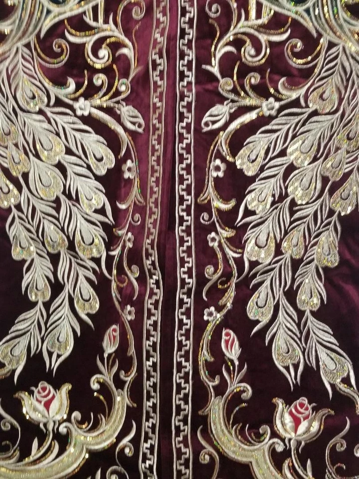 UZBEK ZARDOZI EMBROIDERED WOMEN'S WEDDING/CEREMONIAL ROBE - BURGUNDY VELVET - Image 4 of 4