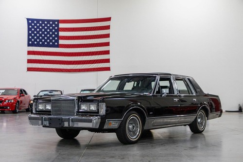 1988 Lincoln Town Car Signature Series