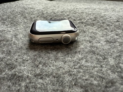Apple Watch Series 9 Starlight - 41 mm - Photo 5 sur 10