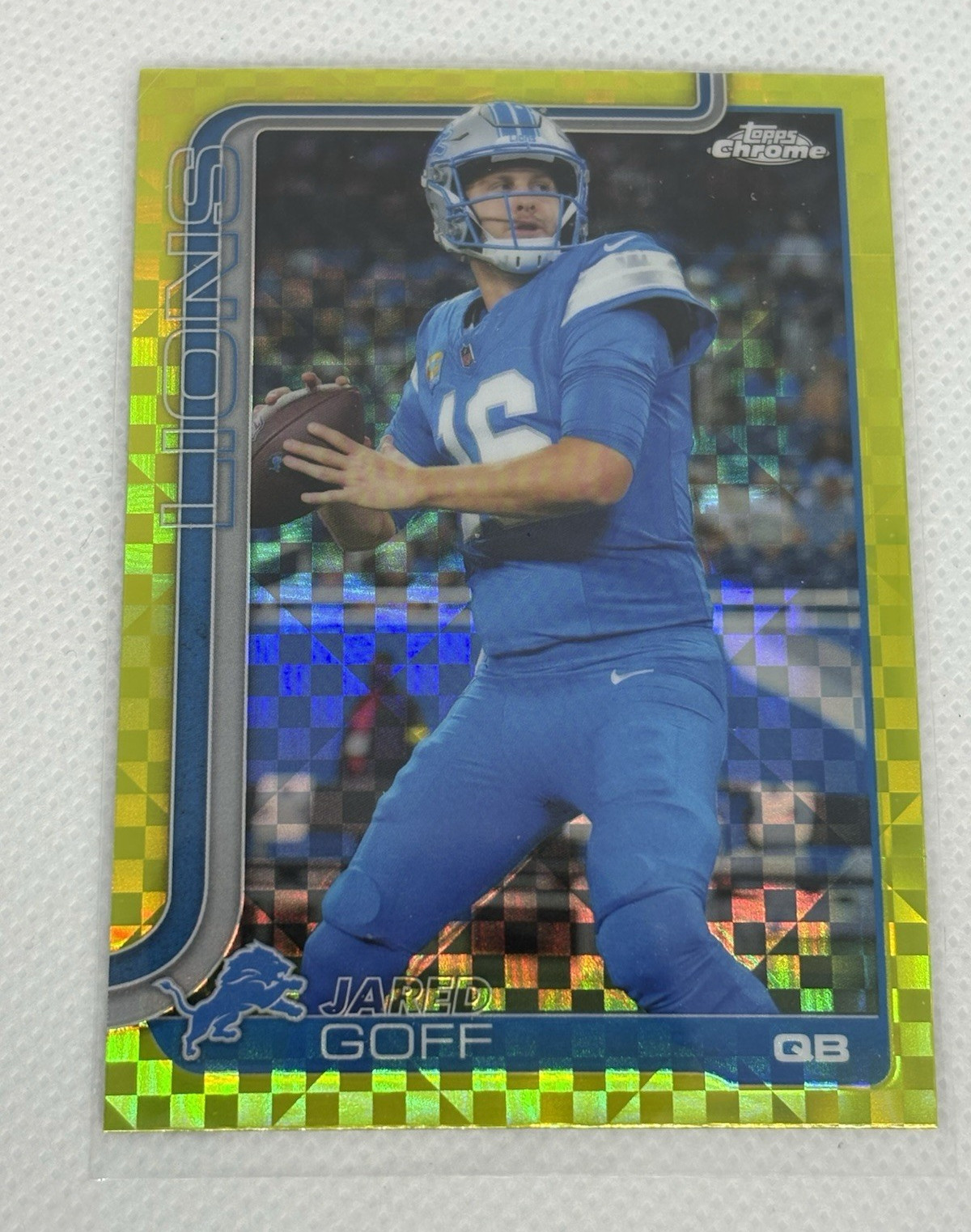Topps Chrome 2025 Jared Goff Detroit Lions #102 Football Parallel Card