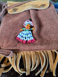 vintage Brown Suede Fringed  Lincoln  Mt  purse. beaded souvenir 