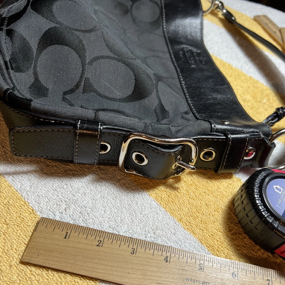 Bolso de Hombro Coach Signature Hobo Cartera Cuero Negro Borde Hebilla Plateada Foto 3 de 4