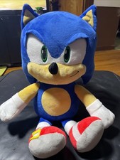 Sega SONIC THE HEDGEHOG 16" Hug Me Shake Action Plush Toy