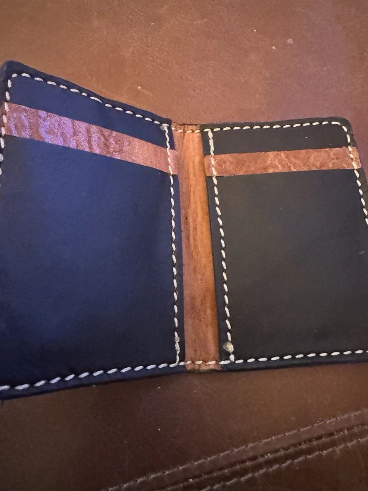 Cartera Hecha a Mano - Guante de Béisbol de Colección Nokona G22 Bob Miller Respaldado Cuero Foto 4 de 4