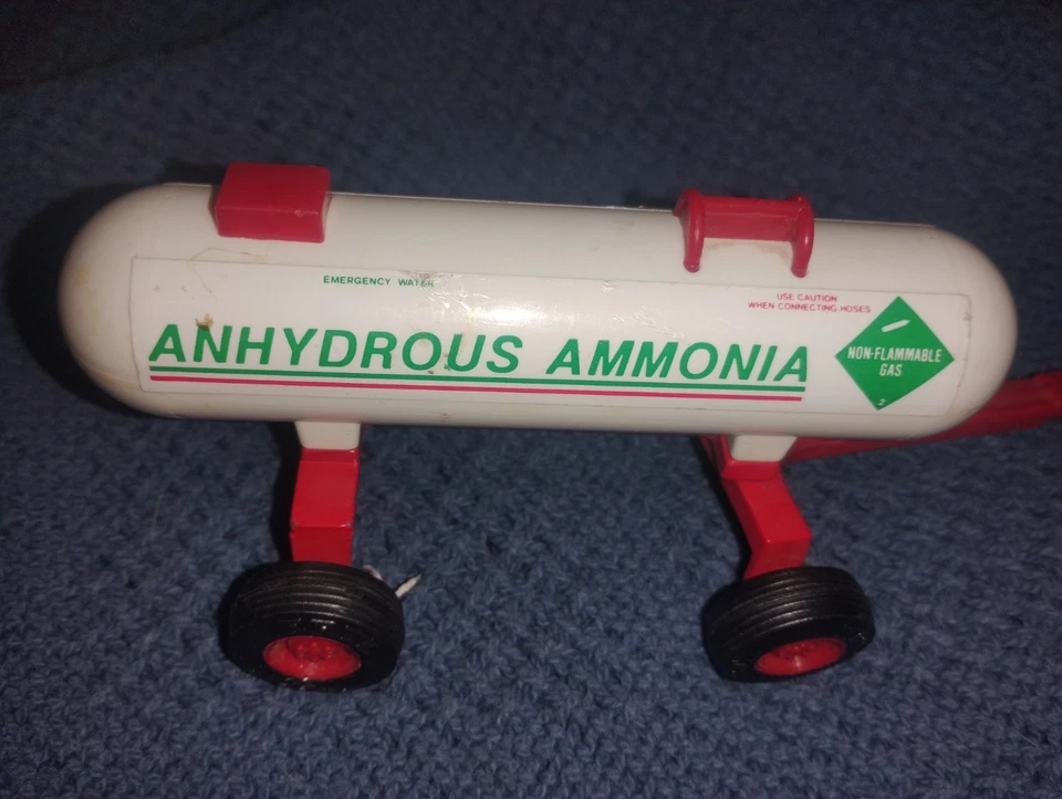 Implemento tractor John Deere tanque de amoníaco anhidro 1:64 vintage diecast blanco Foto 2 de 4