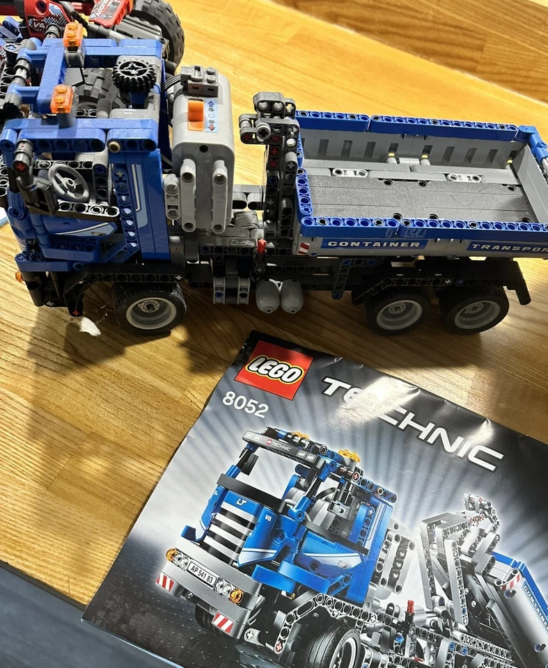 LEGO Technic 8052 Container Truck