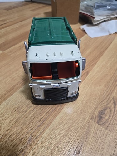 matchbox Disney Toy Story 3 Transforming Garbage Truck (A94) - Picture 2 of 17