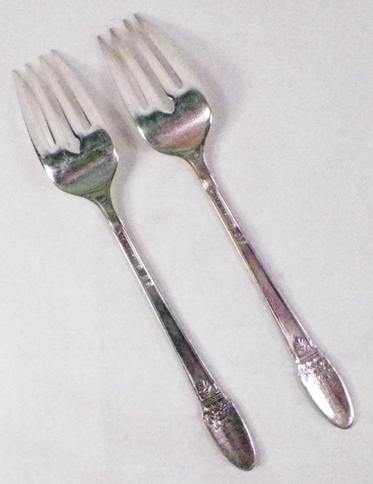 2 вилки для салата First Love посеребренные международные 1847 Rogers Bros десерт винтажные - Изображение 4 из 4