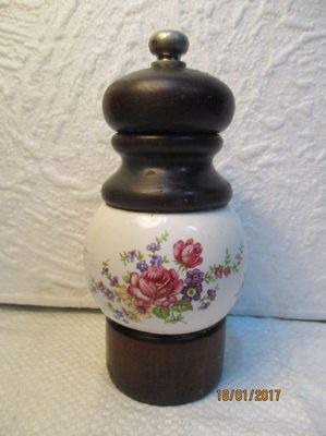 Petit Moulin à Poivre En Bois Borel - Fabrication Française - Vintage