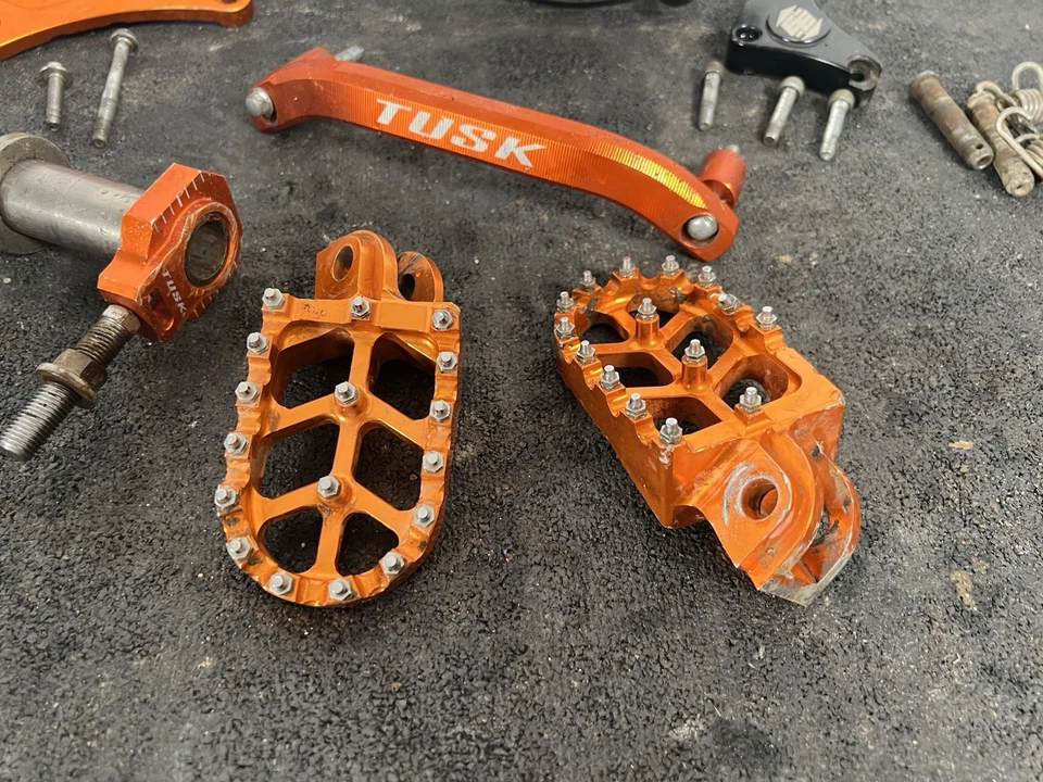 2013 Ktm 250 300 Tusk / Polisport Guard / Grab Handle Guards Axle Hardware Bling - Imagem 2 de 4