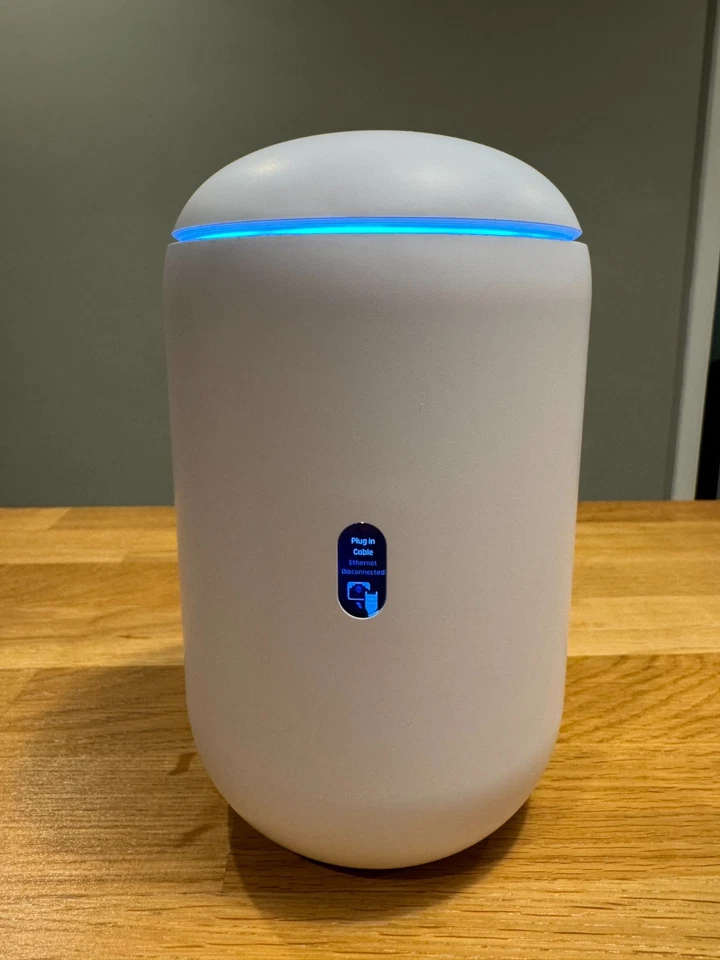 Ubiquiti UDR UniFi WiFi 6 Dream Router - Image 4 of 4