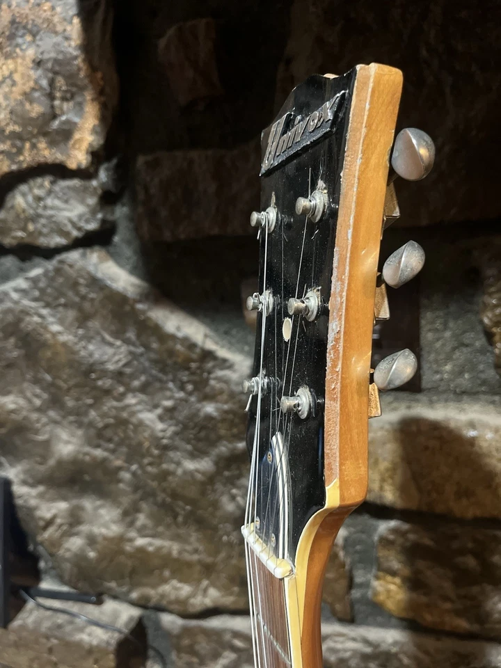 Электрогитара Univox Coily с Полым Корпусом, 2 Звукоснимателя, Red Starburst - Новые Струны - Изображение 4 из 4