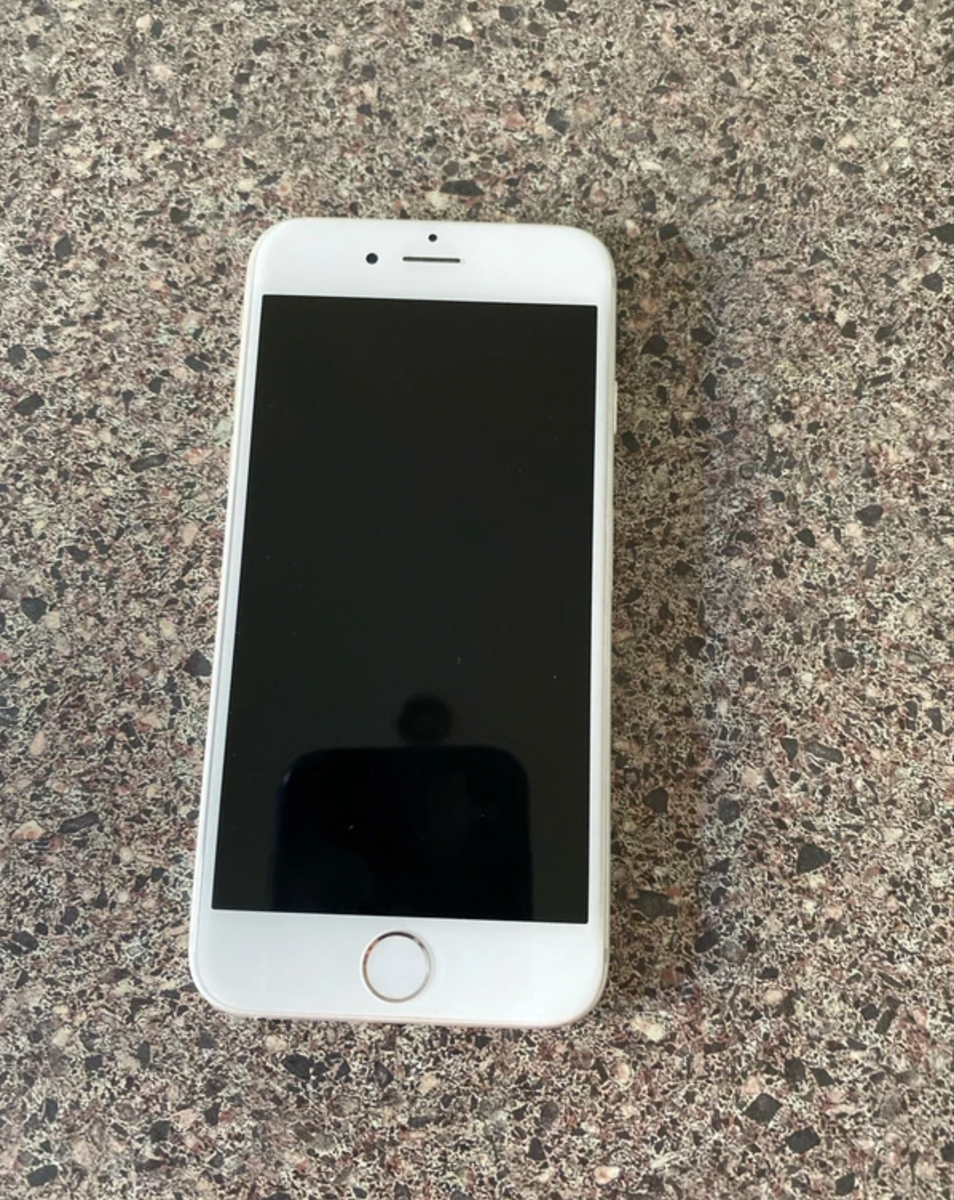 Apple iPhone 6 - 16GB - Space Grey (Unlocked) A1586 (CDMA + GSM