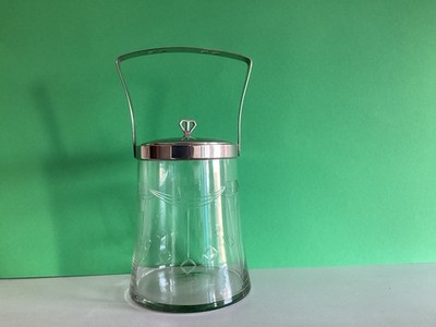 Antiker Eiswürfelbehälter
