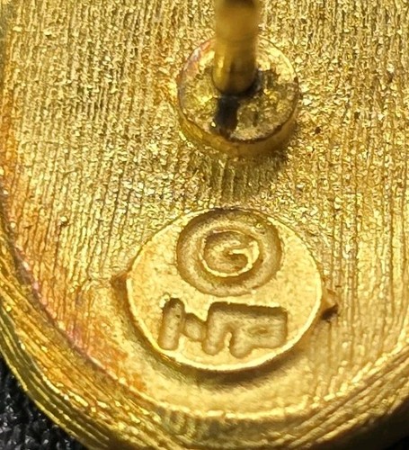 Spilla piccola vintage smaltata tono oro angelo cherubino firmata - Foto 3 di 6
