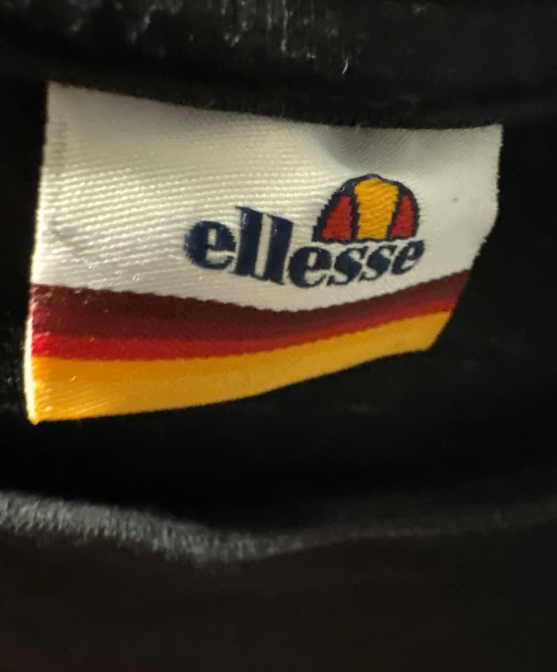 Camiseta negra con logotipo ELLESSE para hombre talla? Foto 3 de 4